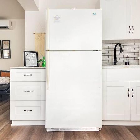 Sleeps 3, Cozy, Boho Style, In The Heart Of Miami -Free Parking Apartment Exterior photo
