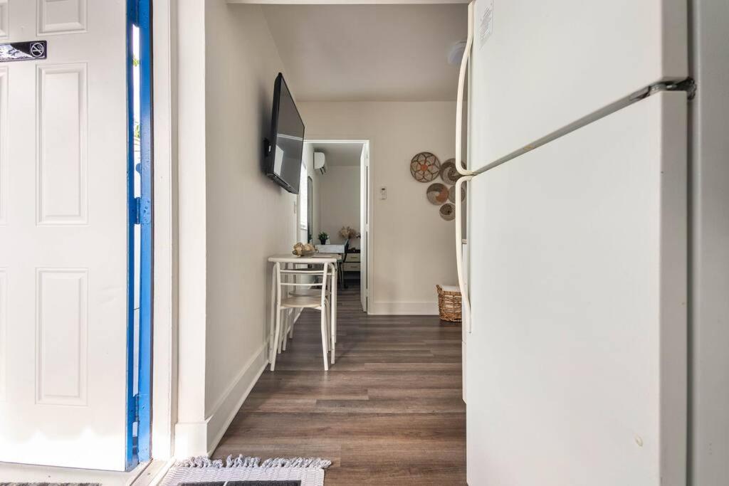Sleeps 3, Cozy, Boho Style, In The Heart Of Miami -Free Parking Apartment Exterior photo