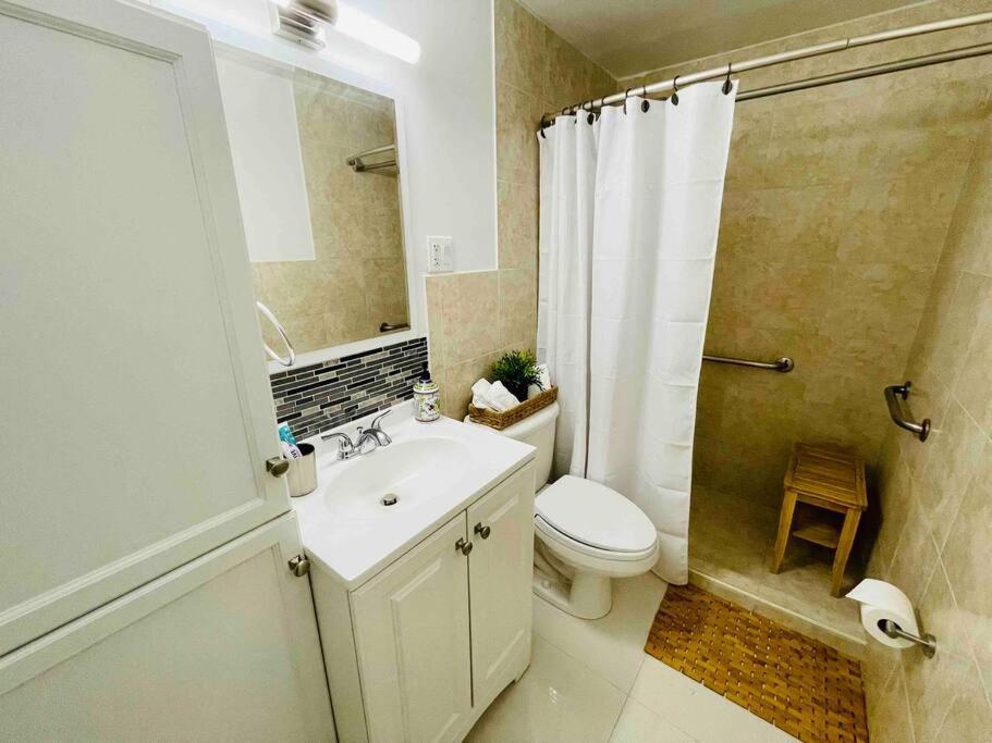 Sleeps 3, Cozy, Boho Style, In The Heart Of Miami -Free Parking Apartment Exterior photo